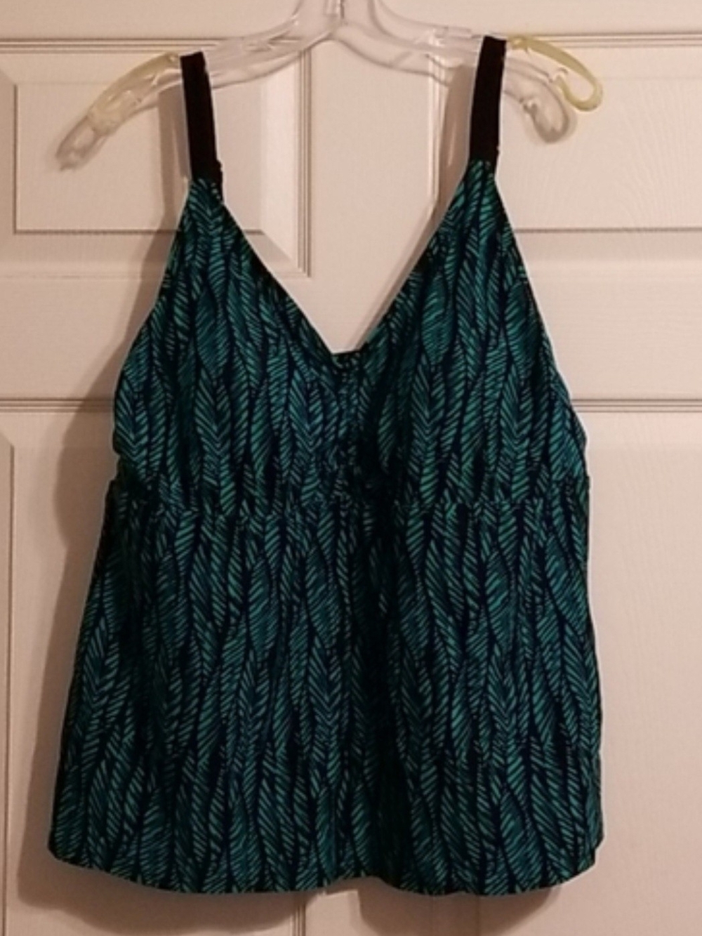 Ava & Viv Teal Leaf-Print V-Neck Swimsuit Top with Black Adjustable Straps